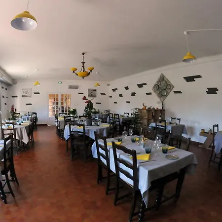 Ξενοδοχείο Bearn Bigorre 2*